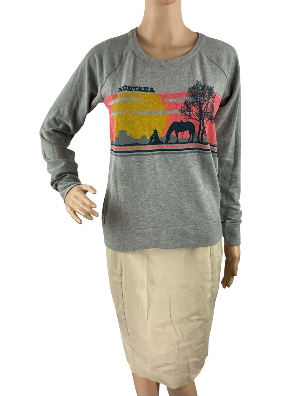 Chaser Gray Montana Western Horse Graphic Sweatshirt Size S